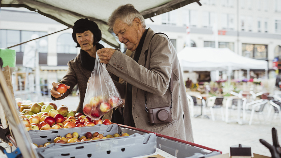 Liikunta auttaa alentamaan kolesteroliarvoja.