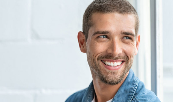 Parodontiitti on suomalaisten aikuisten yleisin suusairaus